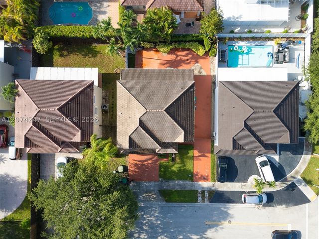 13868 SW 38th Ter, Miami, FL 33175