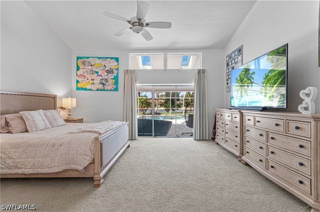 559 Henley DR, Naples, FL 34104