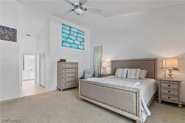 559 Henley DR, Naples, FL 34104