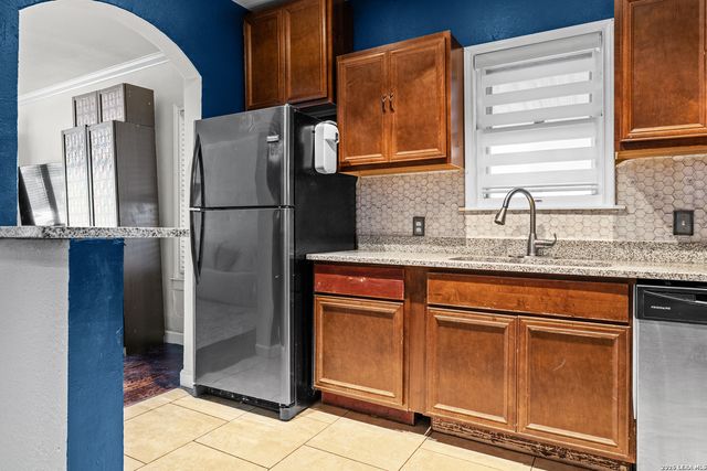 1817 SANTA MONICA ST, San Antonio, TX 78201