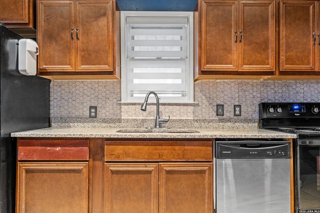 1817 SANTA MONICA ST, San Antonio, TX 78201