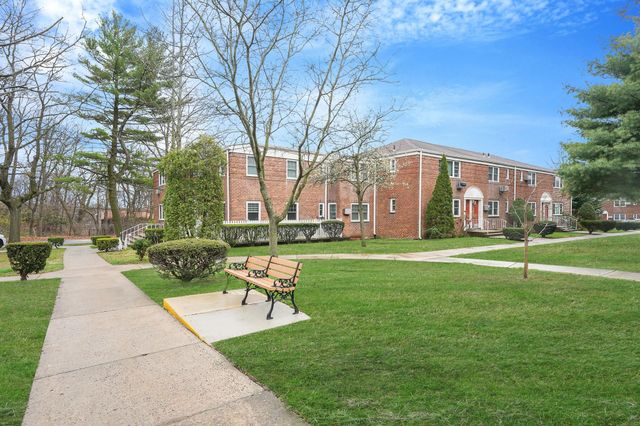 22918 Kingsbury Ave # A, Bayside, NY 11364