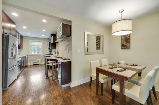 22918 Kingsbury Ave # A, Bayside, NY 11364