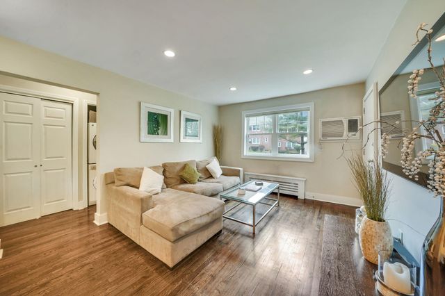 22918 Kingsbury Ave # A, Bayside, NY 11364