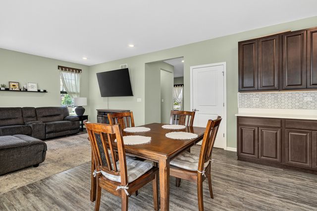 14941 W Carver Crossing, Manhattan, IL 60442