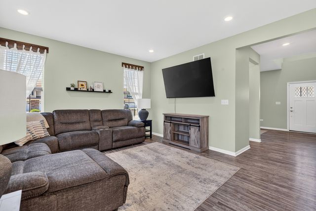 14941 W Carver Crossing, Manhattan, IL 60442