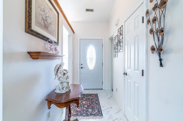 7529 Frontier Avenue, Fort Wayne, IN 46835