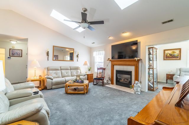 7529 Frontier Avenue, Fort Wayne, IN 46835