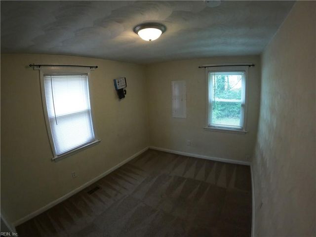 4000 Elkhorn AVE, Norfolk, VA 23508