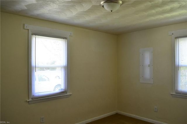 4000 Elkhorn AVE, Norfolk, VA 23508