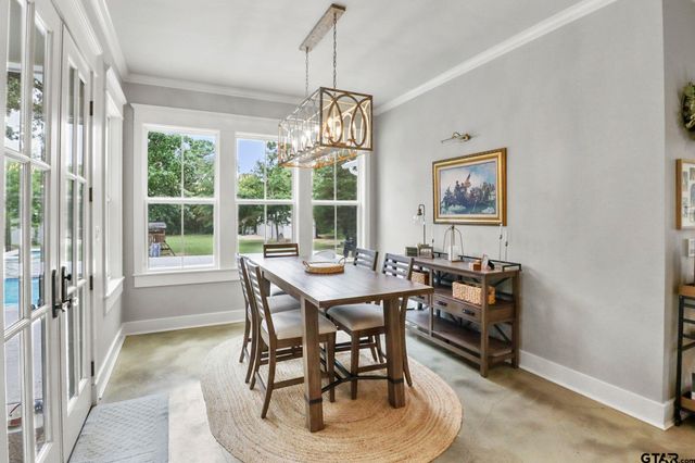 22302 County Road 422, Lindale, TX 75771