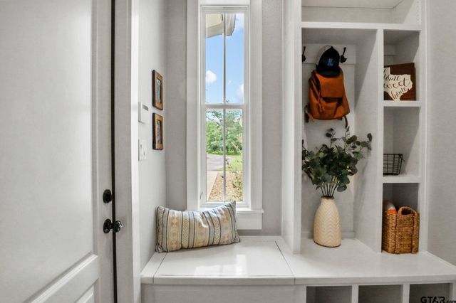 22302 County Road 422, Lindale, TX 75771