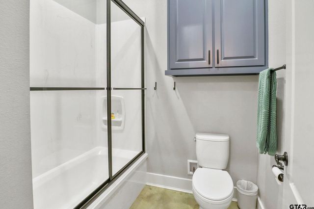 22302 County Road 422, Lindale, TX 75771