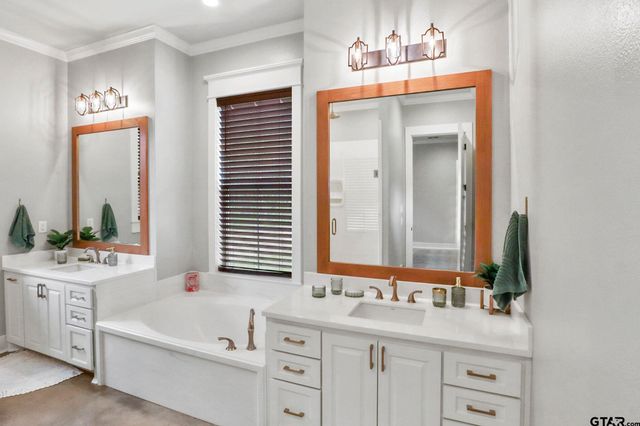 22302 County Road 422, Lindale, TX 75771