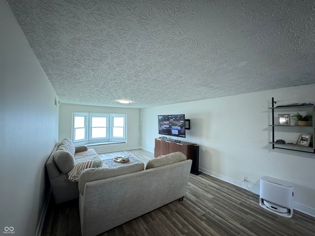 3455 S Sadlier Drive, Indianapolis, IN 46239