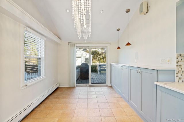 23 Harvard Street, Roslyn Heights, NY 11577