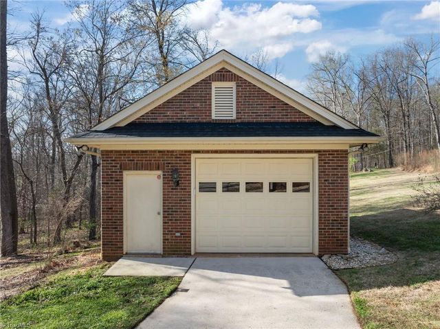 4638 Gilmore Drive, Liberty, NC 27298