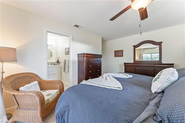 2025 SE 39th ST, Cape Coral, FL 33904