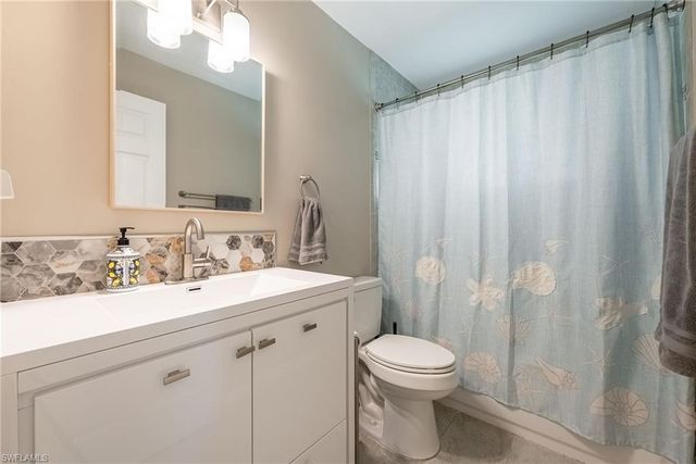 2025 SE 39th ST, Cape Coral, FL 33904