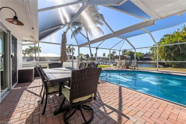 2025 SE 39th ST, Cape Coral, FL 33904