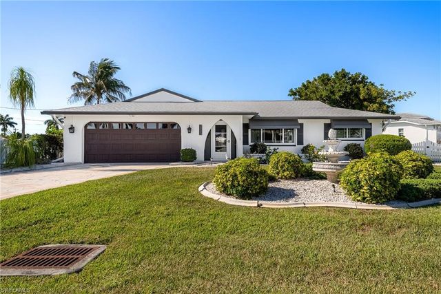 2025 SE 39th ST, Cape Coral, FL 33904