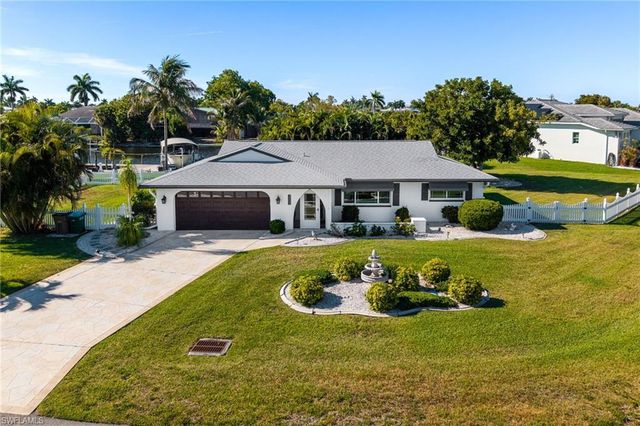 2025 SE 39th ST, Cape Coral, FL 33904