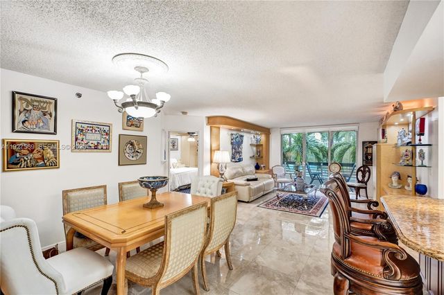 3600 Mystic Pointe Dr 311, Aventura, FL 33180