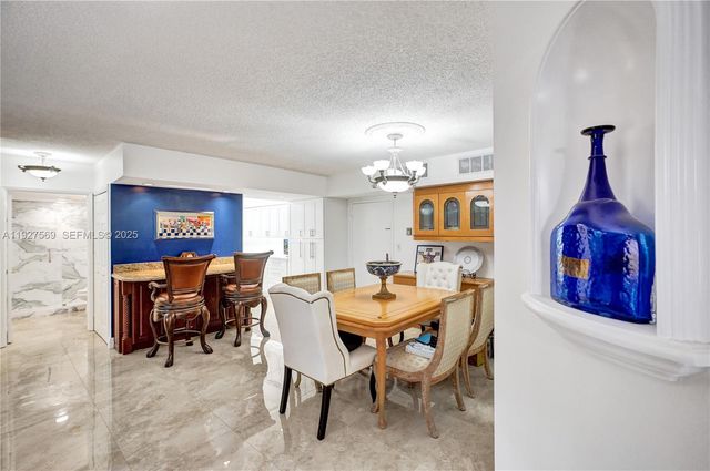 3600 Mystic Pointe Dr 311, Aventura, FL 33180