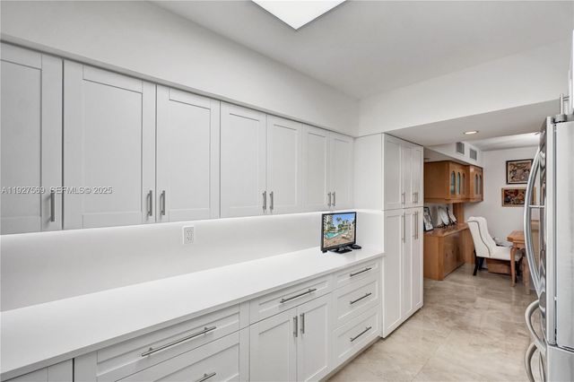 3600 Mystic Pointe Dr 311, Aventura, FL 33180