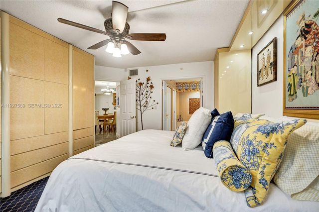 3600 Mystic Pointe Dr 311, Aventura, FL 33180