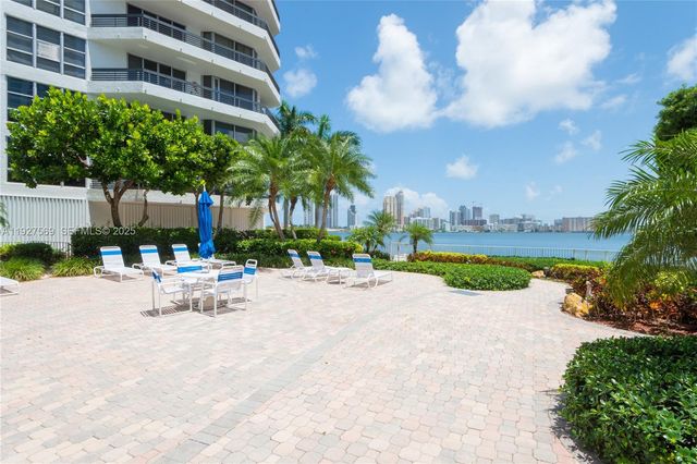 3600 Mystic Pointe Dr 311, Aventura, FL 33180