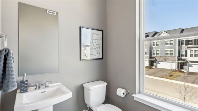 761 Olivia Street, Collier Twp, PA 15205