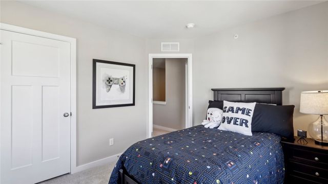 761 Olivia Street, Collier Twp, PA 15205