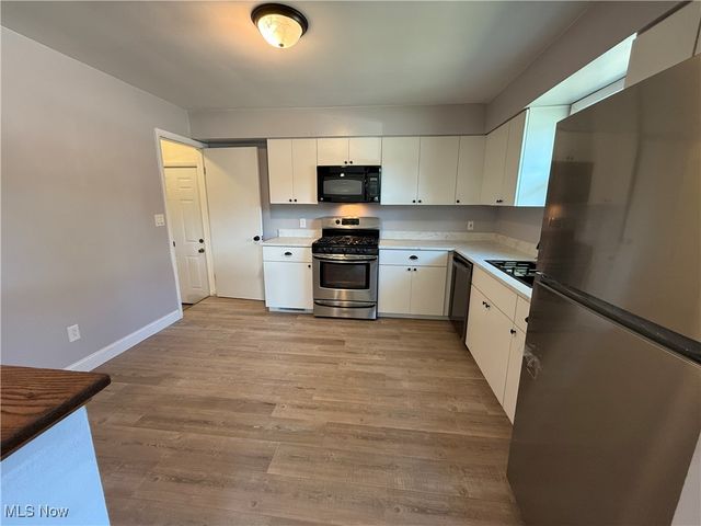 486 Frazier Avenue, Akron, OH 44305