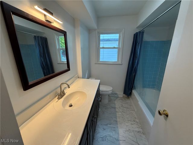 486 Frazier Avenue, Akron, OH 44305