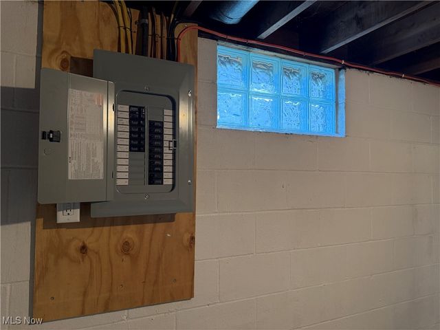 486 Frazier Avenue, Akron, OH 44305