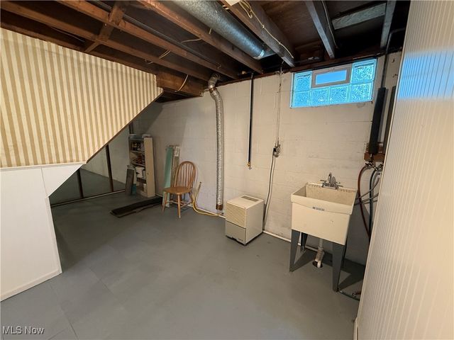 486 Frazier Avenue, Akron, OH 44305