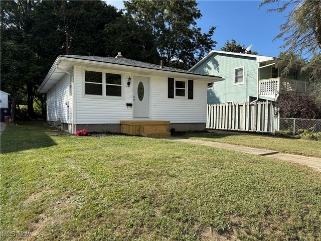 486 Frazier Avenue, Akron, OH 44305