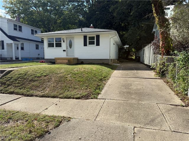 486 Frazier Avenue, Akron, OH 44305