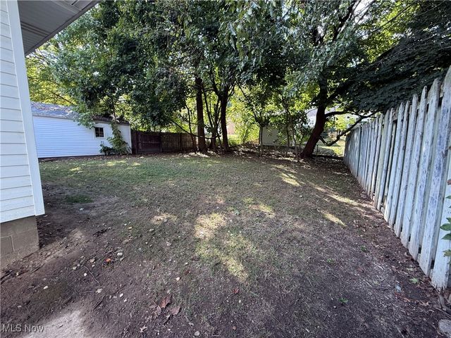 486 Frazier Avenue, Akron, OH 44305