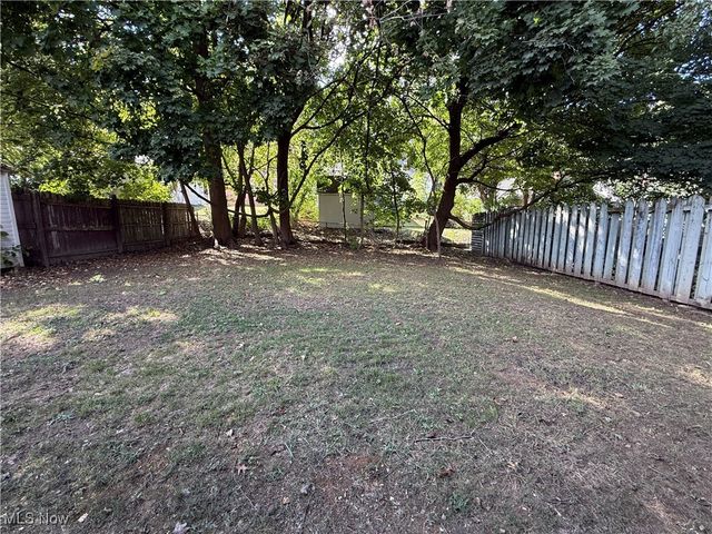 486 Frazier Avenue, Akron, OH 44305