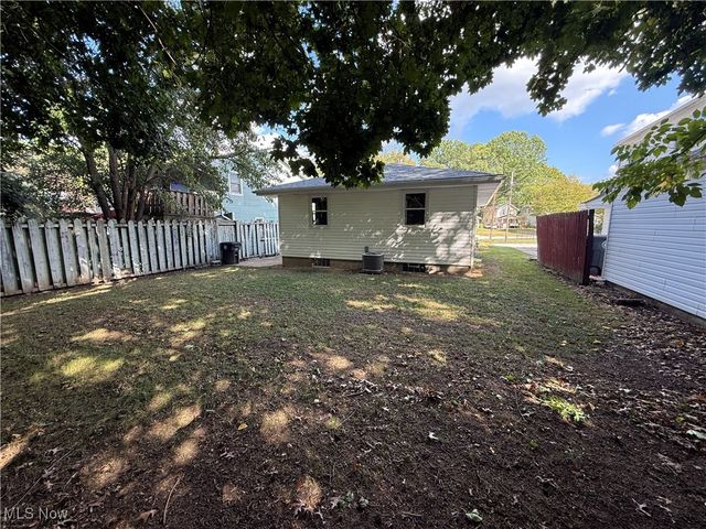 486 Frazier Avenue, Akron, OH 44305