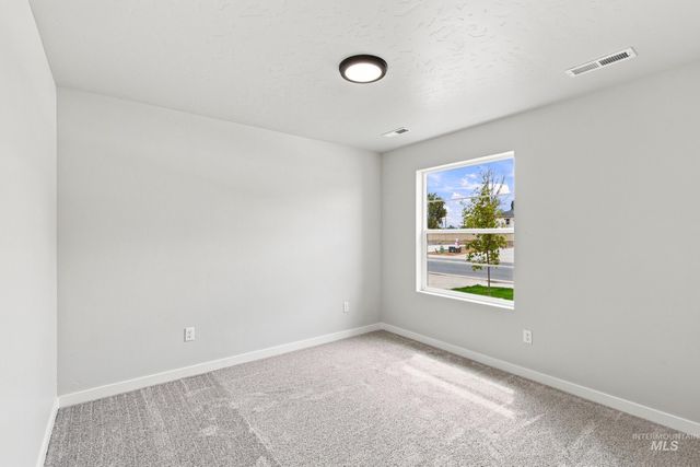 4405 Hewitt St, Caldwell, ID 83605