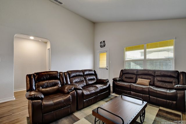 822 BROWN THRASHER, San Antonio, TX 78253