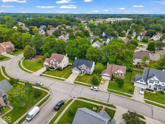 6903 Bretton Wood Drive, Indianapolis, IN 46268