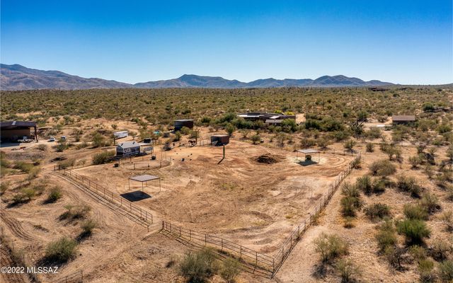 7460 S Rolling Tumbleweed Road, Vail, AZ 85641