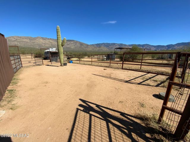 7460 S Rolling Tumbleweed Road, Vail, AZ 85641