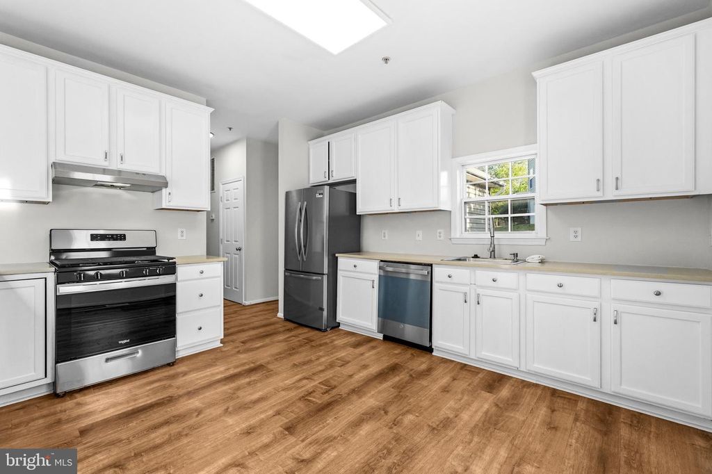 Image 11 of property listing at 2605 ORCHARD SUMMITT CT, Landover, MD 20785