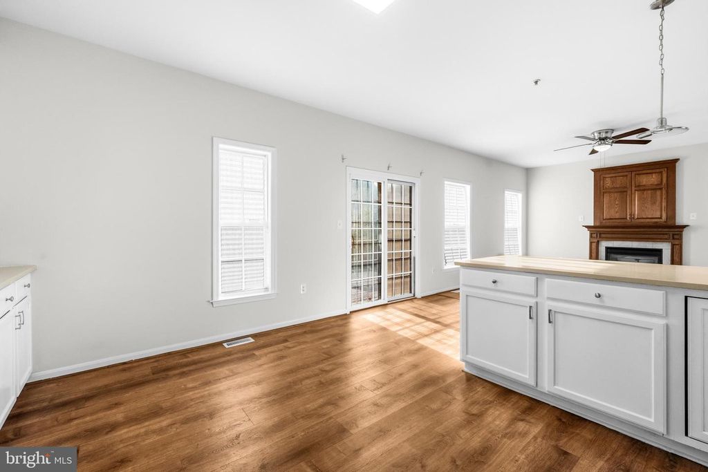 Image 13 of property listing at 2605 ORCHARD SUMMITT CT, Landover, MD 20785