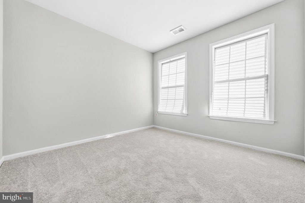 Image 22 of property listing at 2605 ORCHARD SUMMITT CT, Landover, MD 20785